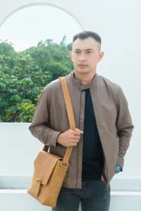 CAKRA Tas Slempang Kulit Pria - Tas Kulit Pria - Fashion Kulit Bogor - Leather Bag